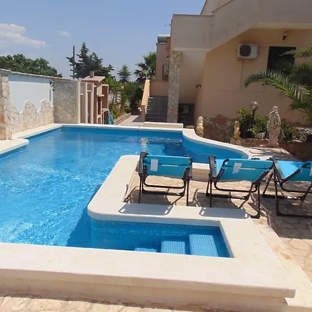 In Cristina Gallipoli