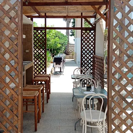 In Cristina Πανσιόν Gallipoli