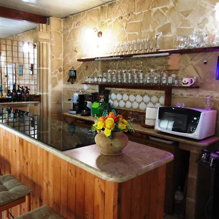 In Cristina Πανσιόν Gallipoli